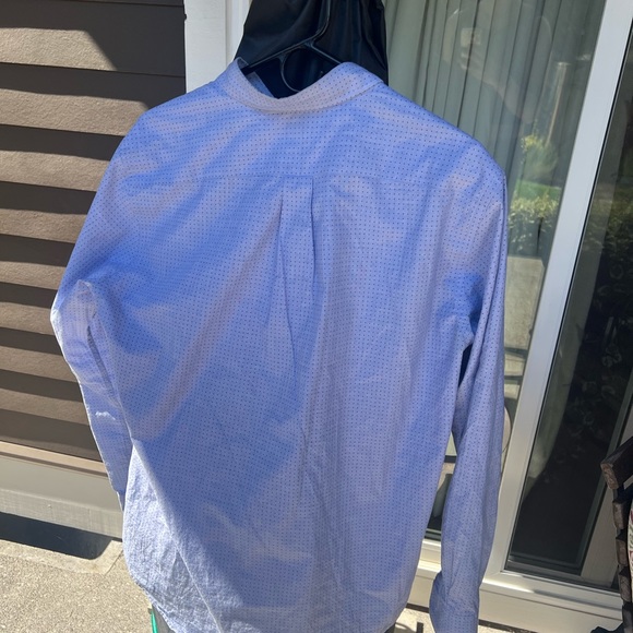 Uniqlo medium light blue polka dot dress shirt - Picture 2 of 3